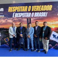 VEREADORES PARTICIPAM DA 25ª MARCHA DOS VEREADORES