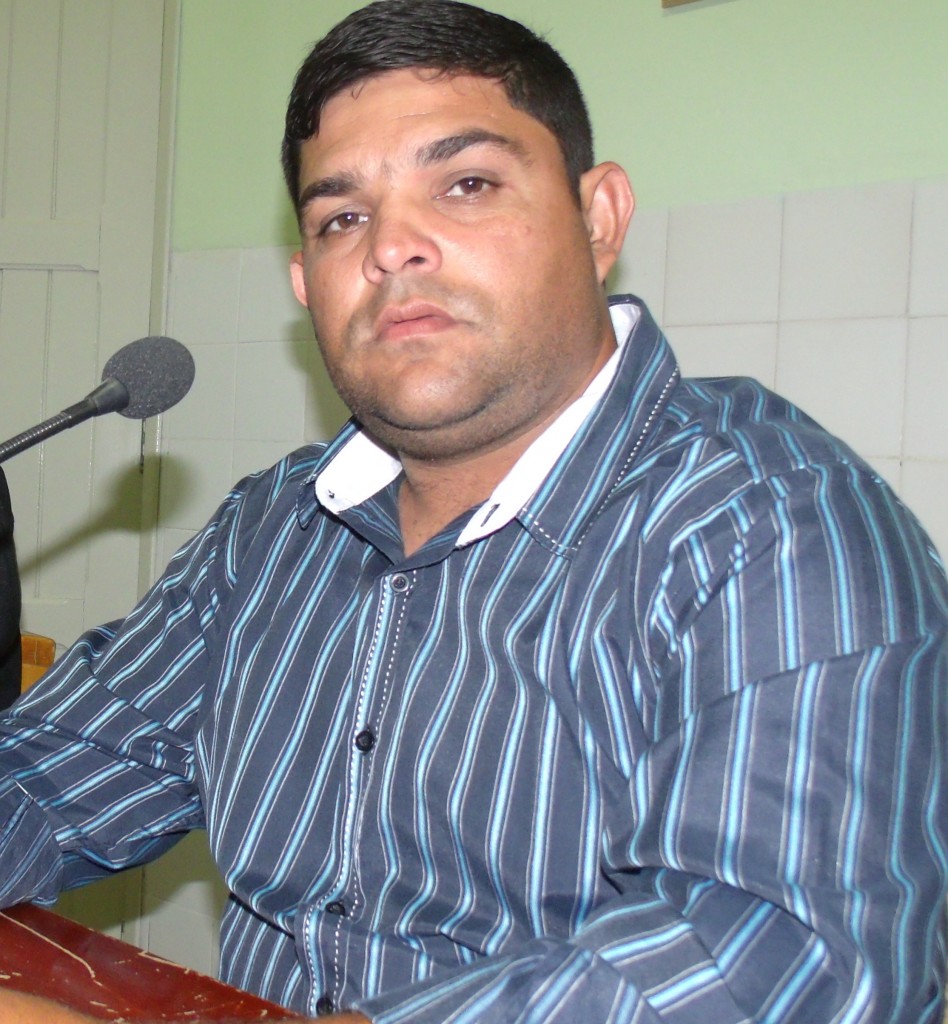 Os Vereadores MARCO MARCIEL DANTAS DE MEDEIROS E JOSENÍ SANTOS DE MEDEIROS, solicitam ao Diretor Presidente e ao Diretor Regional da CAERN que sejam perfurados mais poços para melhorar o abastecimento do município de São José do Seridó-RN.